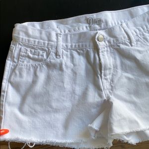 New white old navy shorts